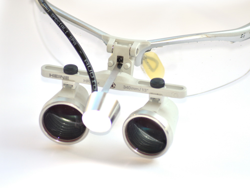 Own Heine-loupe glasses with PowerLight lite Clip Personal